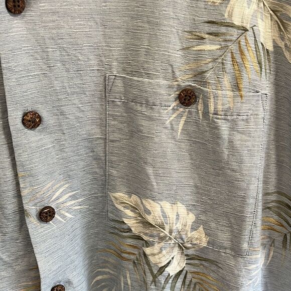 Luau finest silk Hawaiian shirt sleeve shirt - Picture 4 of 5